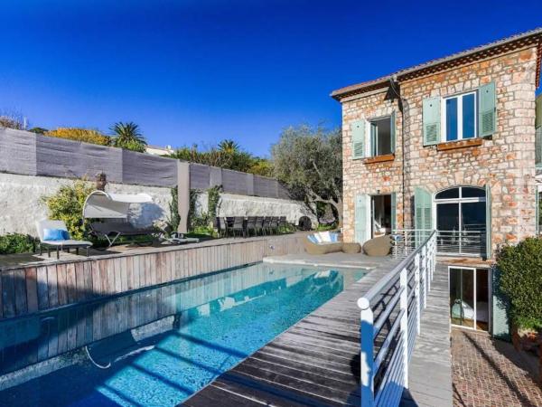 Villa Élégante Nice avec Vue Mer : photo 1 de la chambre maison de vacances