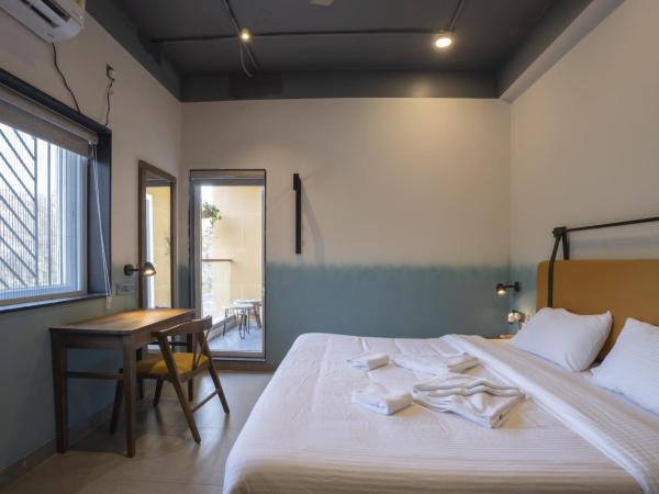 Draper Startup House for Entrepreneurs Hyderabad : photo 6 de la chambre chambre lit queen-size avec balcon