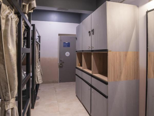 Draper Startup House for Entrepreneurs Hyderabad : photo 7 de la chambre lit dans dortoir pour hommes de 4 lits