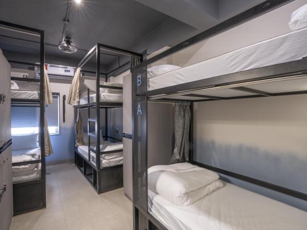 Draper Startup House for Entrepreneurs Hyderabad : photo 1 de la chambre lit simple dans dortoir à 6 lits