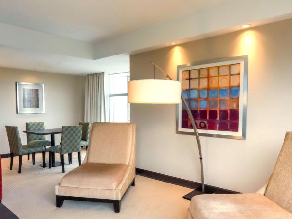 Hilton Mendoza : photo 2 de la chambre one-bedroom executive corner king suite