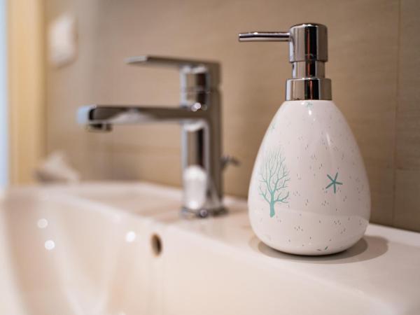 MarLove Siracusa - Private Sea Access - Self-check in : photo 6 de la chambre chambre double deluxe