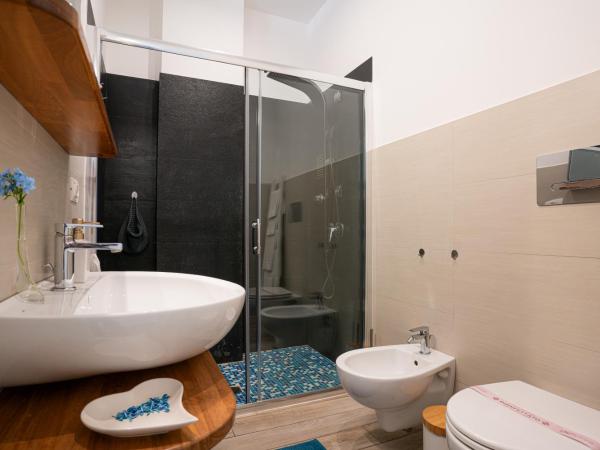 MarLove Siracusa - Private Sea Access - Self-check in : photo 10 de la chambre chambre double deluxe