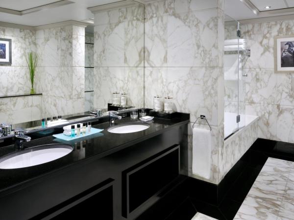 Mövenpick Hotel & Apartments Bur Dubai : photo 4 de la chambre suite junior