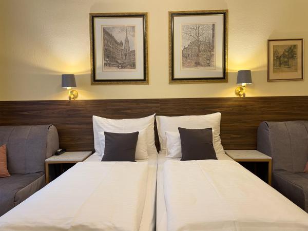 City Pension Stephansplatz I Self Check In : photo 2 de la chambre chambre supérieure