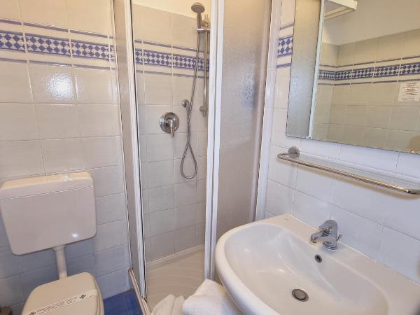 Green Class Hotel Astoria : photo 4 de la chambre chambre double