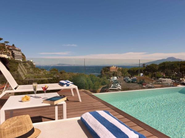 Hotel Rivage : photo 8 de la chambre chambre familiale