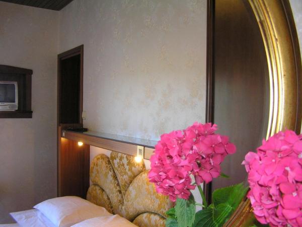 Guest House Lifestyle Holiday : photo 3 de la chambre chambre double avec balcon - vue sur mer