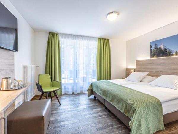 Hotel Bristol : photo 1 de la chambre chambre double - vue sur montagne