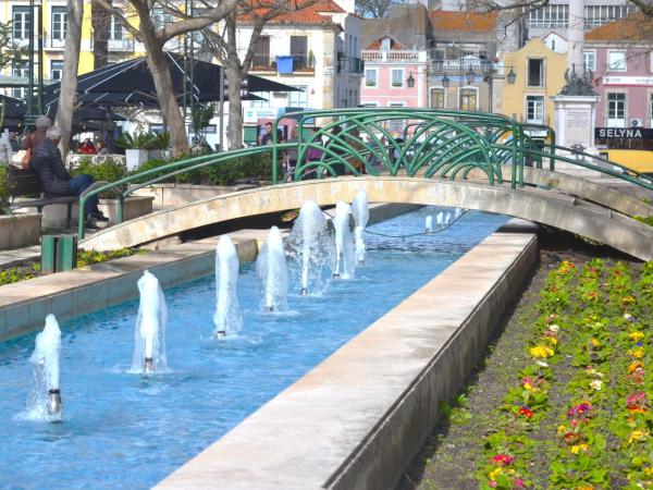Suites DP Setúbal : photo 10 de la chambre chambre lits jumeaux