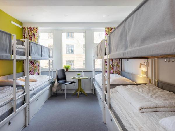 Backpackers Göteborg : photo 1 de la chambre lits superposés dans dortoir masculin