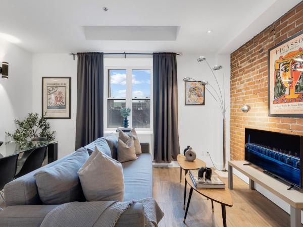 Liv MTL Downtown : photo 2 de la chambre downtown-402 | spacious modern 2br suite montreal