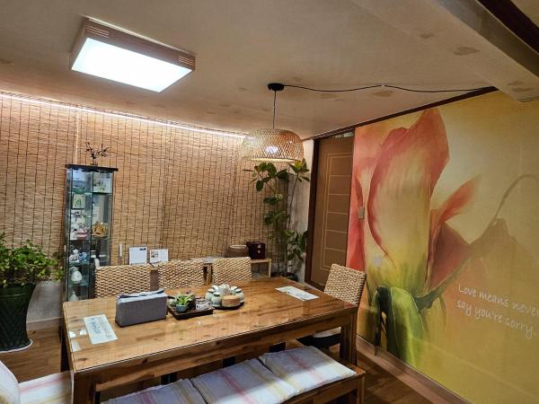 Lydia Craft Guesthouse : photo 3 de la chambre suite familiale