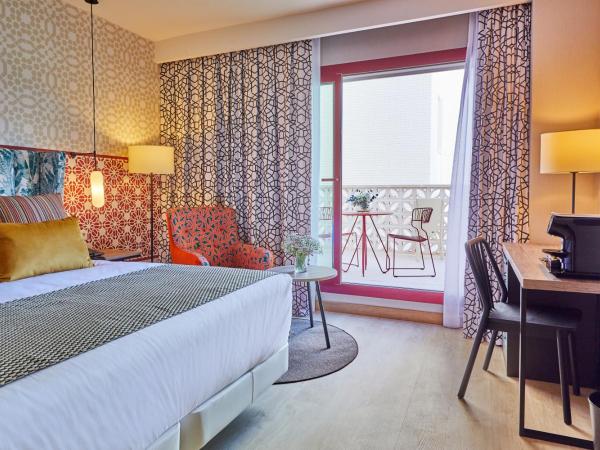 Hesperia Sevilla : photo 2 de la chambre chambre double ou lits jumeaux supérieure avec terrasse