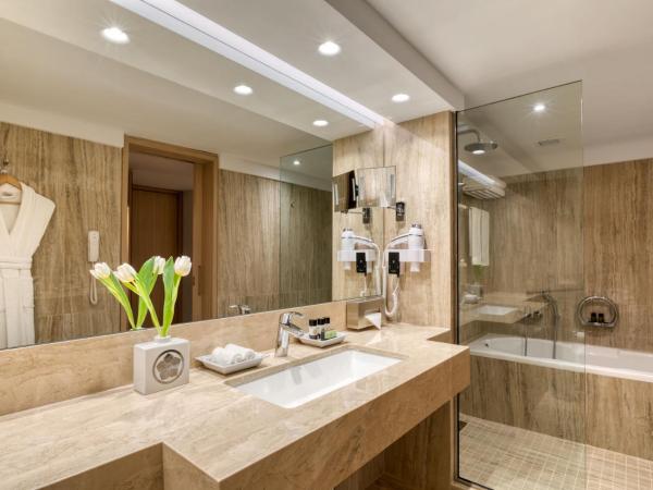 Divani Caravel : photo 4 de la chambre chambre triple essential