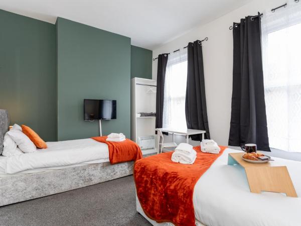 Castlereagh guest House : photo 6 de la chambre chambre triple confort