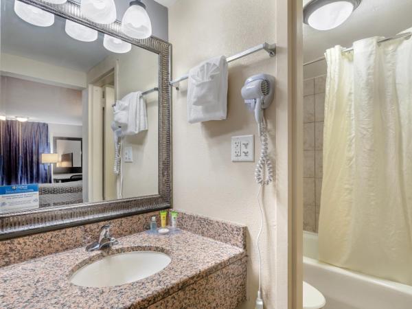 Suburban Studios International Drive : photo 5 de la chambre chambre standard avec 2 lits doubles-non-fumeurs