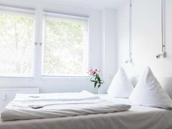 BNB near Brandenburg Gate - Rooms & Apartments : photo 8 de la chambre appartement 2 chambres