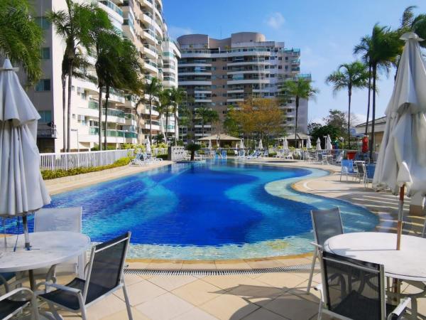 Cobertura com Piscina e Churrasqueira no Sunday Resort R1001 : photo 9 de la chambre appartement avec terrasse