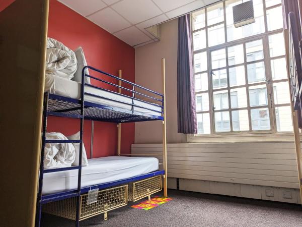 Rock n Bowl : photo 3 de la chambre lit dans dortoir mixte de 4 lits