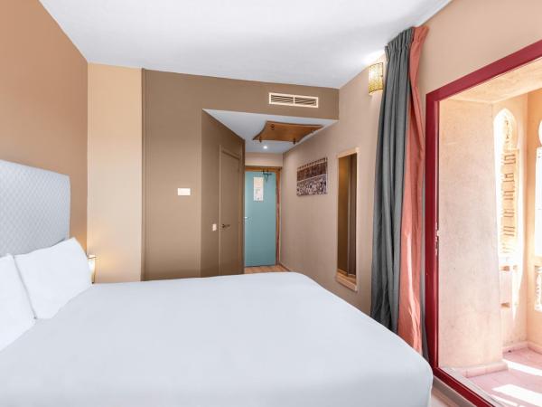Ibis Ouarzazate Centre : photo 4 de la chambre chambre standard - 1 lit double - vue montagne