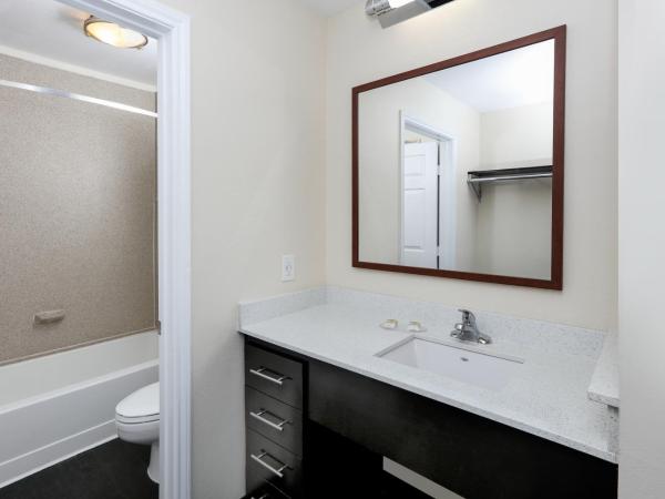 Candlewood Suites Dallas Market Center-Love Field, an IHG Hotel : photo 2 de la chambre suite standard