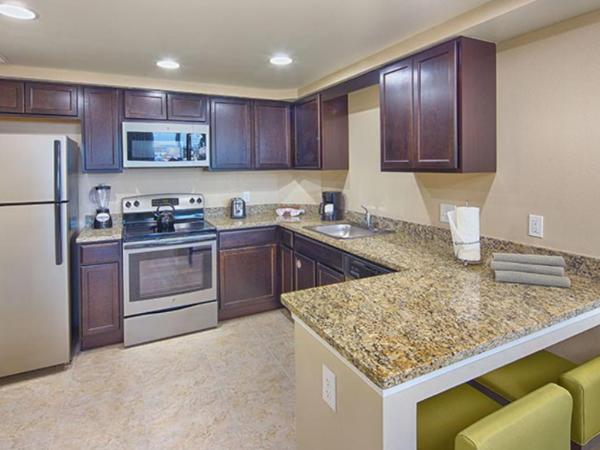 Holiday Homes 1 Room 2 Bed 1 Bathroom 4 Occupants : photo 7 de la chambre appartement avec balcon