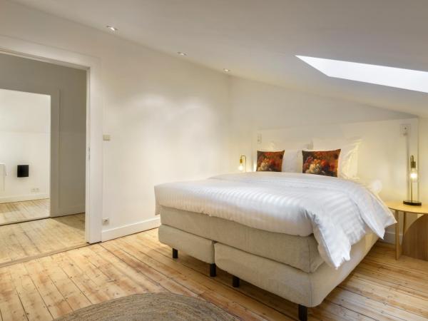Our Bird's Nest in the Heart of Antwerp : photo 3 de la chambre chambre double avec salle de bains privative extérieure