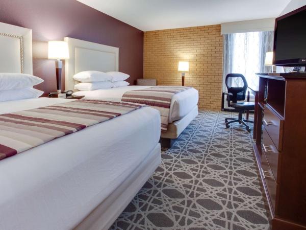 Drury Inn & Suites Louisville East : photo 1 de la chambre chambre deluxe avec 2 lits queen-size