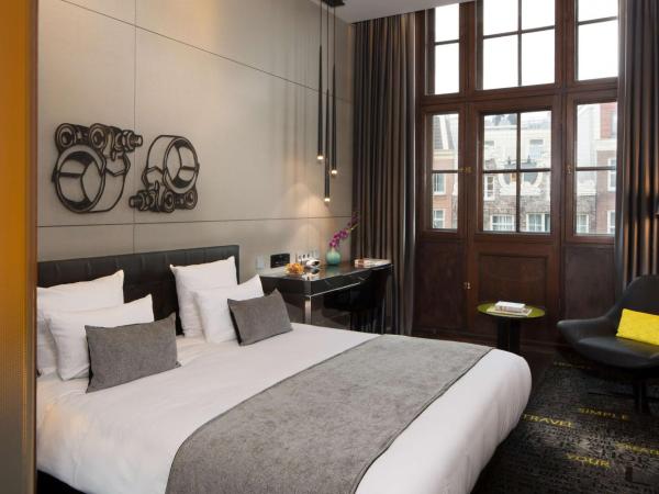 art'otel amsterdam, Powered by Radisson Hotels : photo 3 de la chambre chambre lit king-size plus art