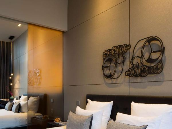 art'otel amsterdam, Powered by Radisson Hotels : photo 2 de la chambre chambre lit king-size plus art