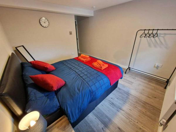 Vere Apartments : photo 8 de la chambre chambre double avec salle de bains privative