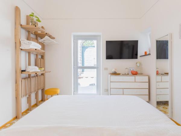 Suite Villa Carolina : photo 3 de la chambre chambre double