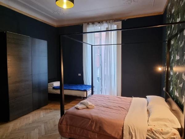 Family Hostel Milano : photo 7 de la chambre chambre double ou lits jumeaux avec salle de bains commune