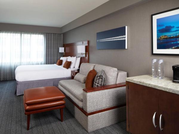 Courtyard by Marriott Los Angeles LAX / Century Boulevard : photo 3 de la chambre chambre lit king-size