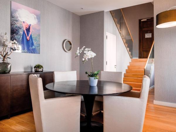 Van Der Valk Sélys Liège Hotel & Spa : photo 2 de la chambre suite lit king-size