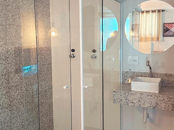 Bob Motel : photo 8 de la chambre grande chambre double ou lits jumeaux