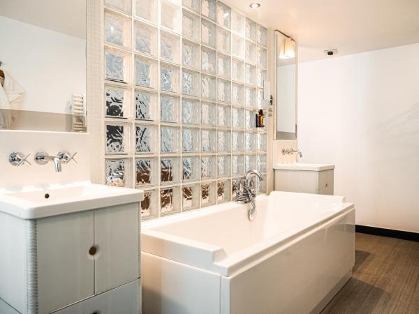 Kube Hotel Paris : photo 2 de la chambre suite