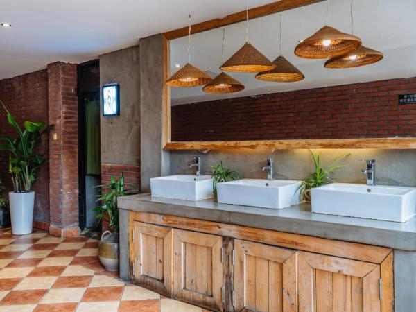 Chengdu Mix Hostel Courtyard Poshpacker (Wenshu Monastery) : photo 7 de la chambre chambre lits jumeaux confort