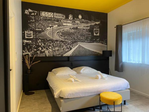 Les Thermes de Spa by La Cour de la Reine Hôtel, Suites & accès gratuit au centre thermal : photo 1 de la chambre chambre double avec accès au bain thermal