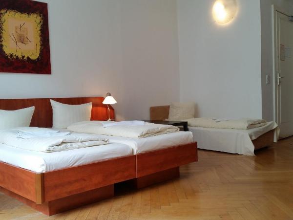 Hotel Pension Kima : photo 4 de la chambre chambre triple