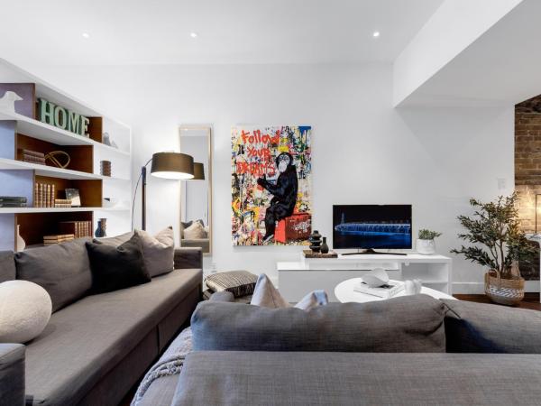 Liv MTL Soho : photo 9 de la chambre soho-5 & 6 | combined 2-unit suite + patio bbq downtown mtl