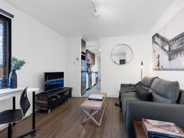 Liv MTL Soho : photo 9 de la chambre soho-4 | spacious 1br suite + rooftop bbq in downtown mtl