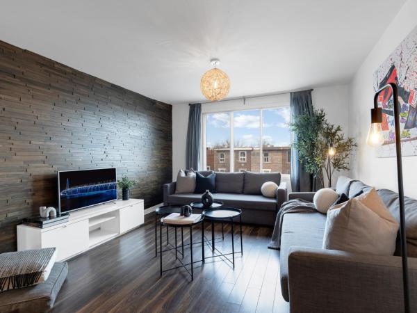 Liv MTL Soho : photo 8 de la chambre soho-3 | spacious 2br suite + rooftop bbq, downtown mtl