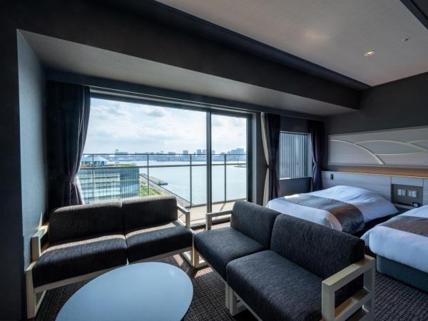 La Vista Tokyo Bay : photo 6 de la chambre premium quadruple room with balcony - high floor - non-smoking