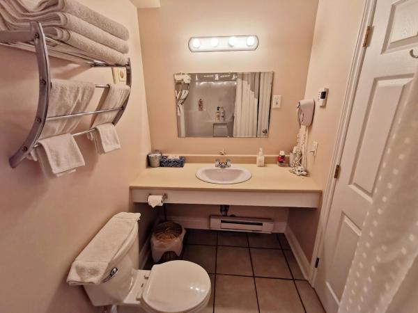 The Inn at Fisherman's cove : photo 6 de la chambre chambre double avec balcon - vue sur mer