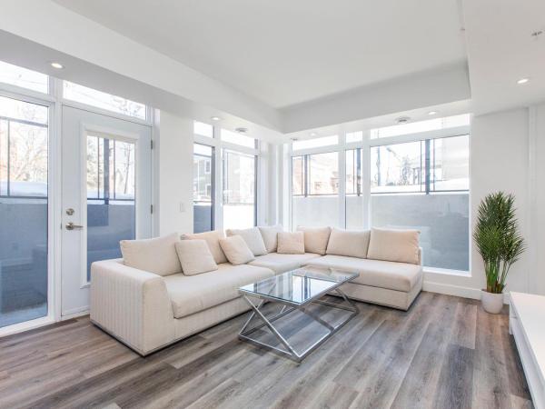 Westview Luxury Suites : photo 7 de la chambre appartement avec terrasse