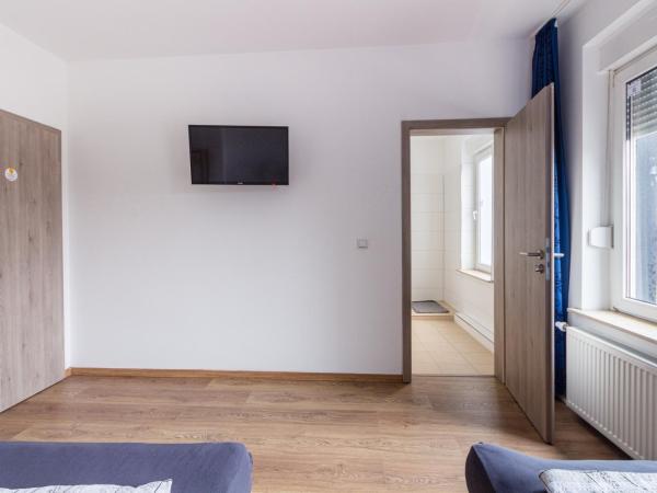 Pension für Monteure in Leipzig : photo 2 de la chambre chambre lits jumeaux standard