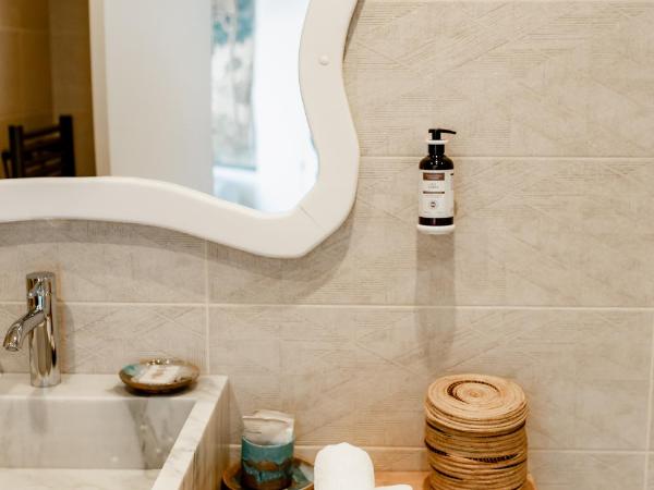 Hôtel Les Corallines - Thalasso & Spa : photo 1 de la chambre chambre double deluxe avec balcon - vue sur mer