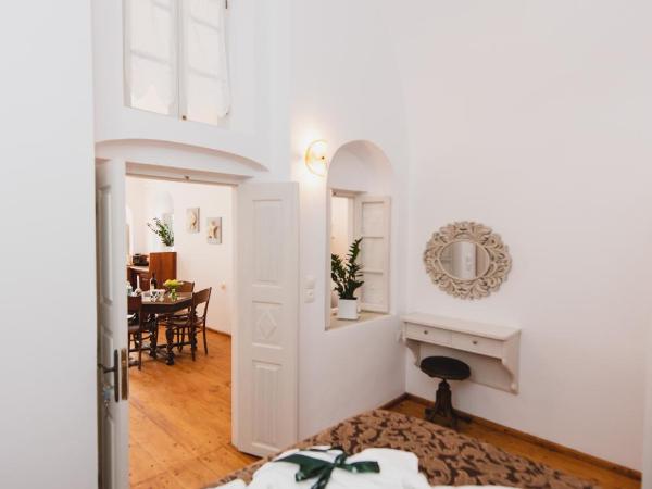 Fanari Villas : photo 8 de la chambre villa kyklos avec baignoire spa privée * à 100 mètres du complexe